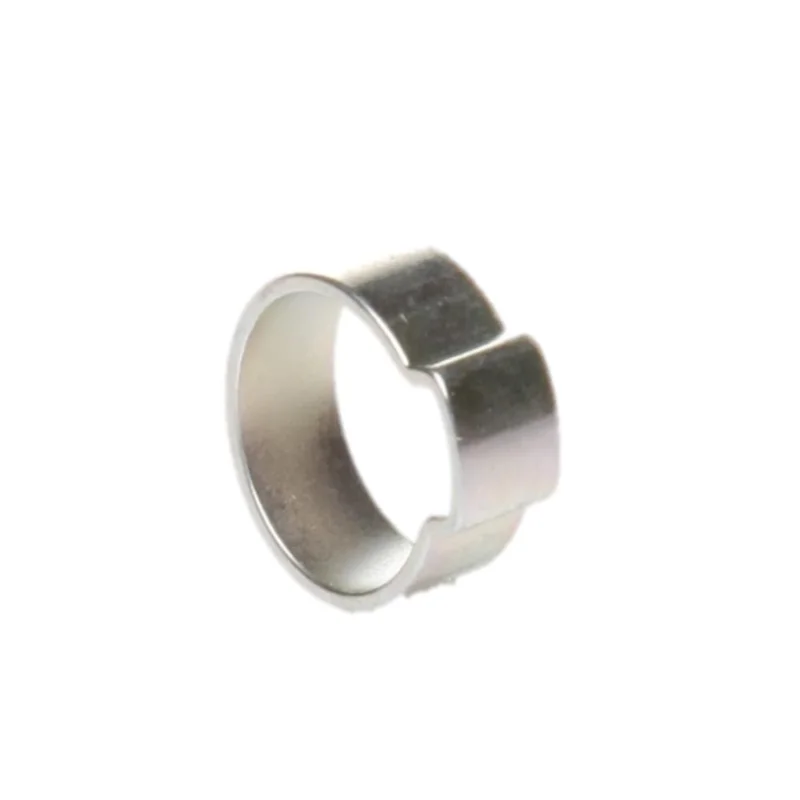 esska-1484325